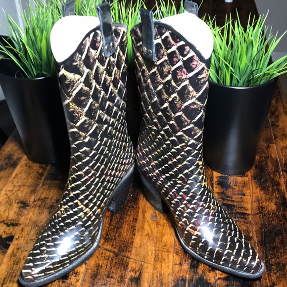 JUST 4 KICKS Rubber Boots - Picture 5 of 5